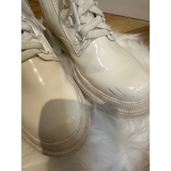 J Lo Briana Combat Moto Boot, Women’s Size 6 1/2. Lace up, Zip Up, White - Picture 3 of 9
